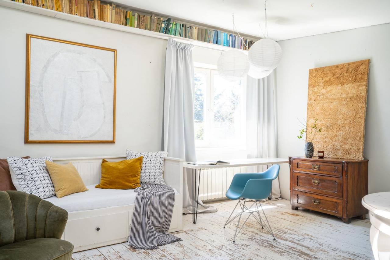 Butas White Loft Stare Bielany Vintage Slow *